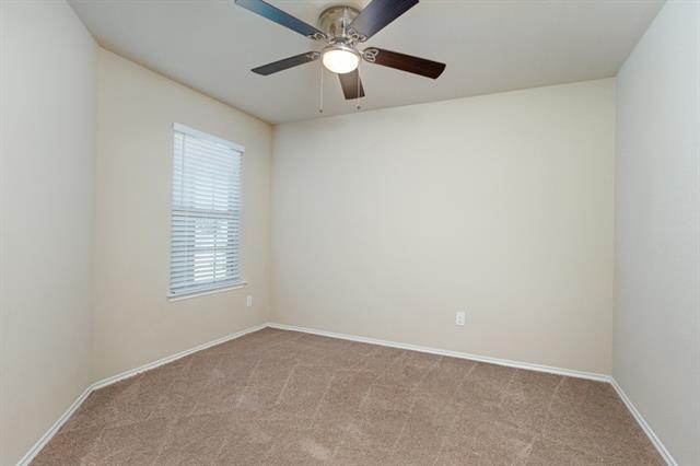 Building Photo - 1205 Savannah Ridge Dr