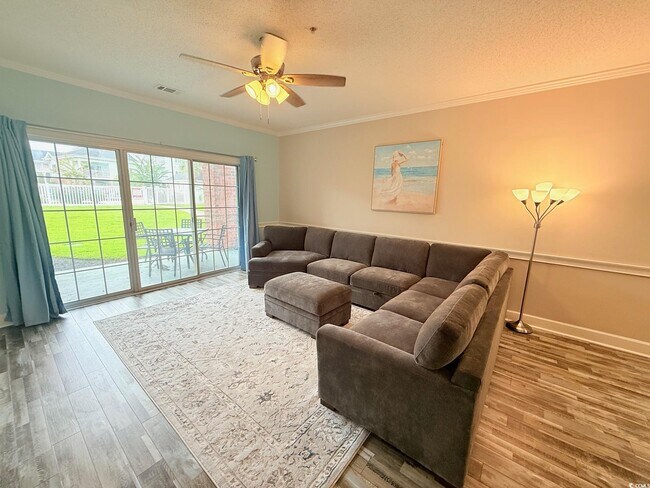 Building Photo - 4860 Carnation Cir