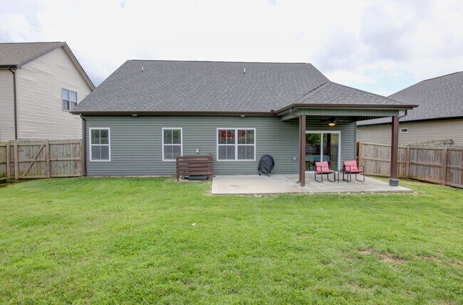 Building Photo - 1107 Eagle's View Dr