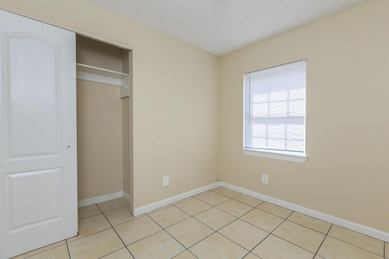 Building Photo - 5901 S Dale Mabry Hwy