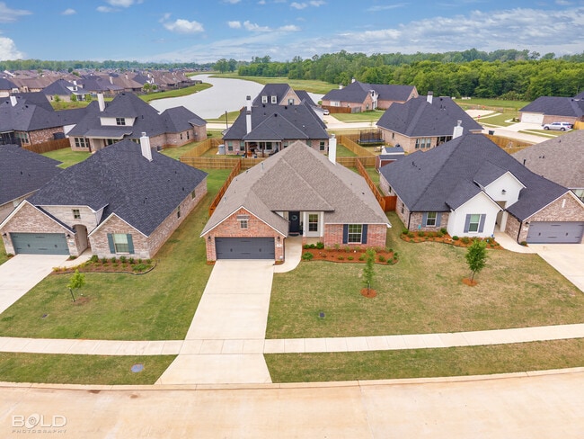 Building Photo - 304 Prien Lk Lp