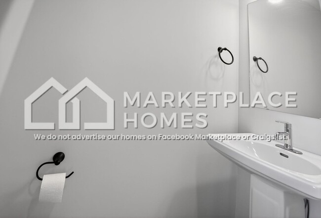 Building Photo - 3532 Mill Point Cove