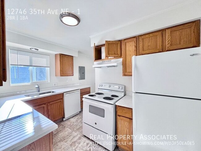 Building Photo - 12746 35th Ave NE