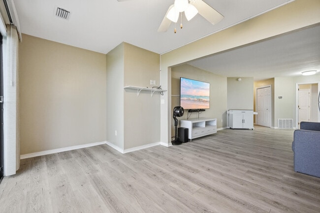 Building Photo - 48 Marina Cove Dr