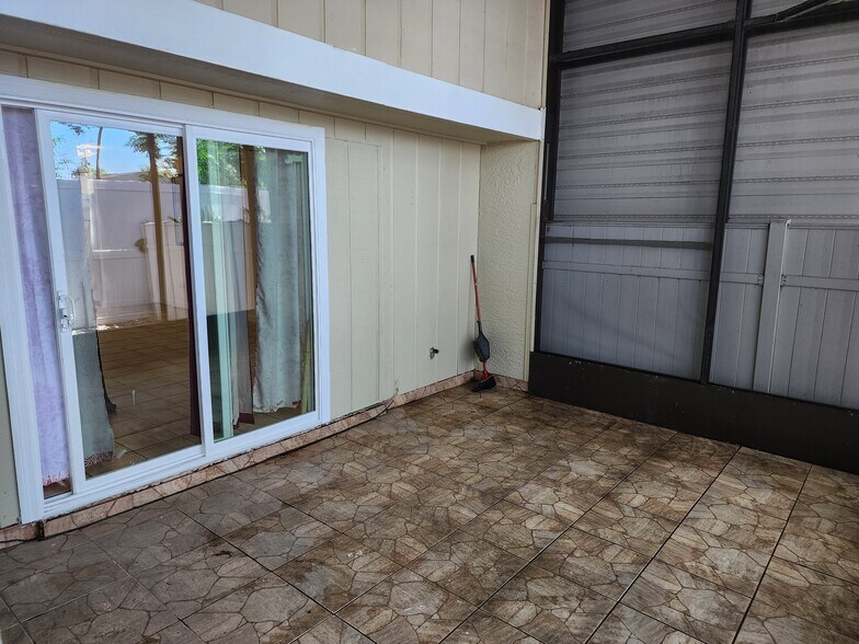Back Screened Porch - 2751 S Pines Dr