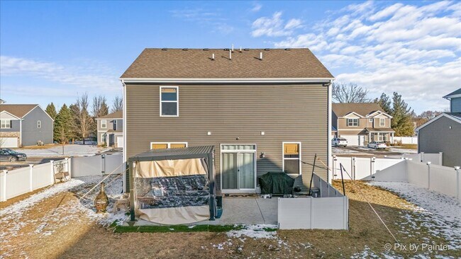 Building Photo - 3345 Seeley St