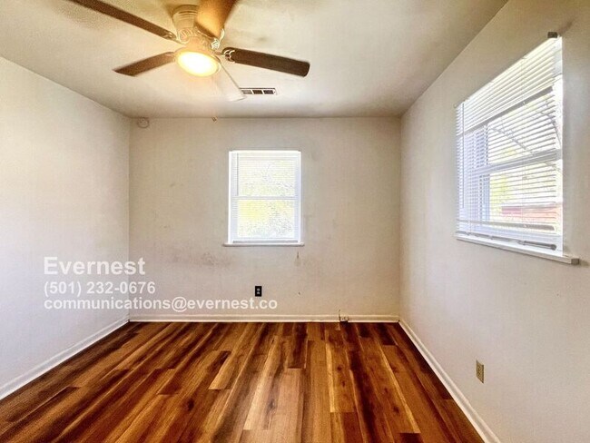 Building Photo - 1320 Adams St