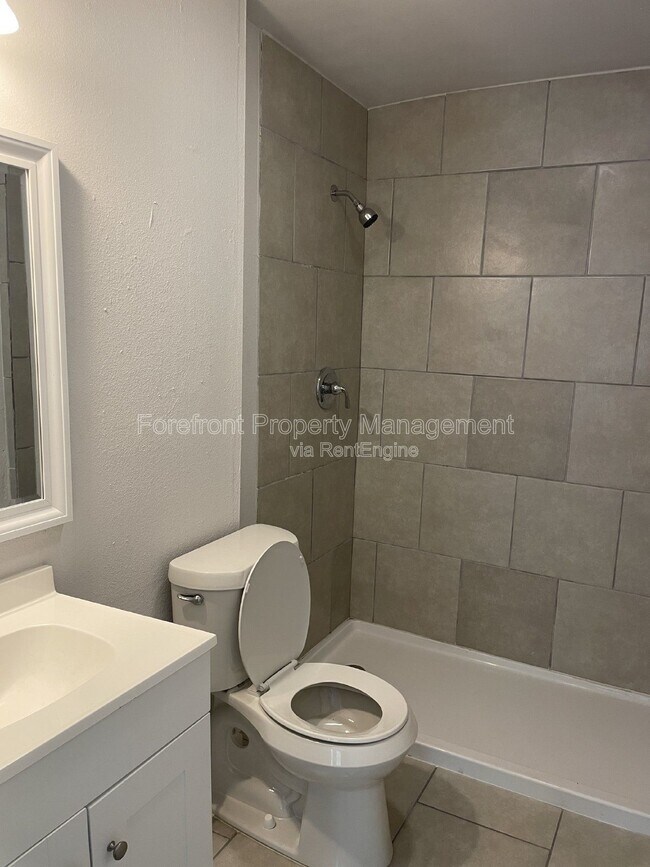 Building Photo - 4818 Monterey St