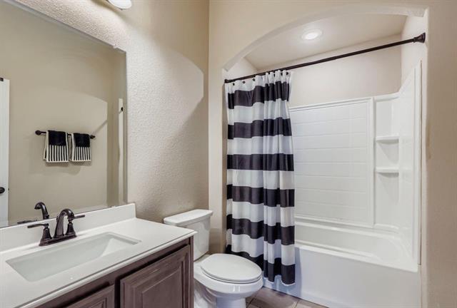 Building Photo - 4720 Water Lily Ln