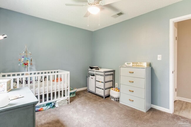 Building Photo - 520 Selina St