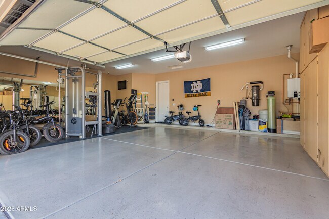 Building Photo - 4584 E Reins Rd