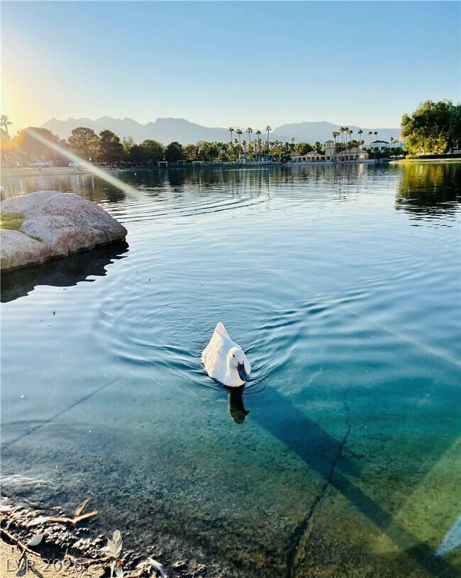 Building Photo - 3151 N Soaring Gulls Dr