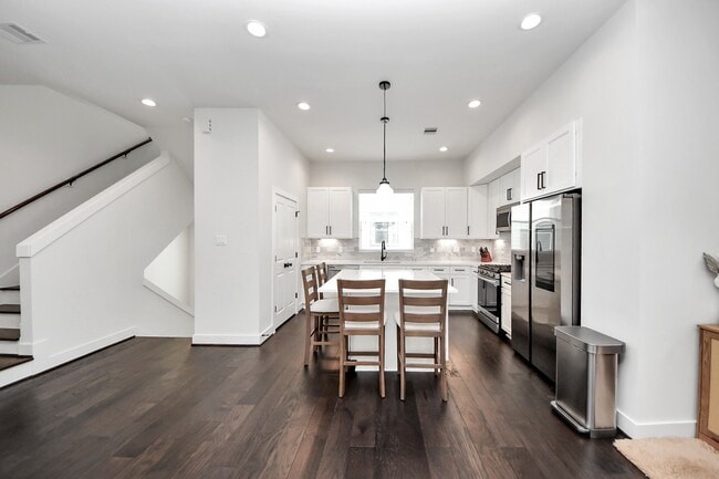 Building Photo - 5502 Wheatley St