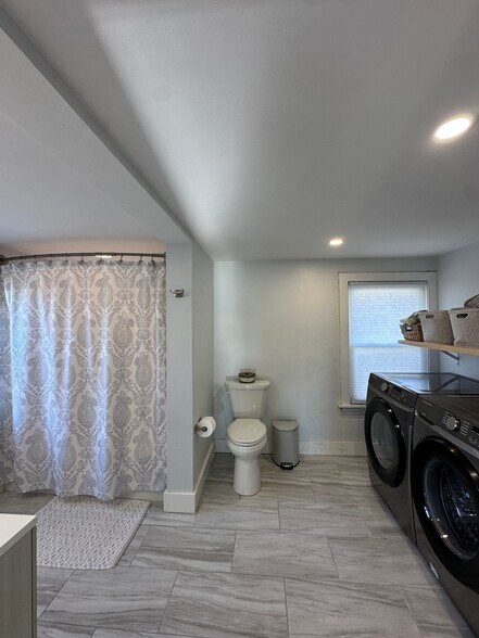 Building Photo - 13 Atlantic Ave