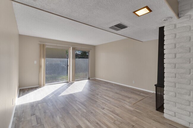 Building Photo - Victorville Green Tree Home- Refurbished 4 Bedrooms, 2 Bathrooms, New Paint,
