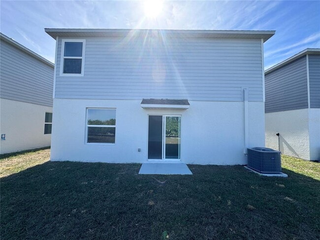 Building Photo - 2167 Chris Dr