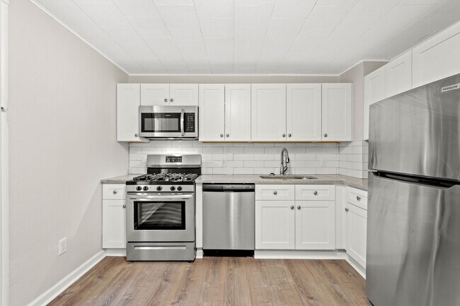 Primary Photo - 47 Mainsgate St