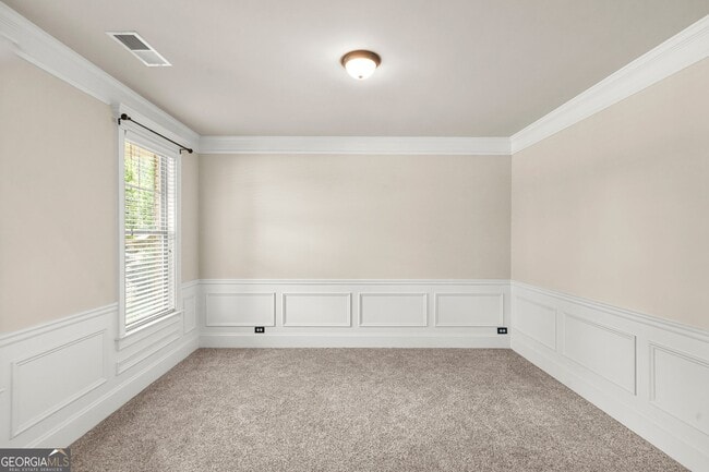 Building Photo - 882 Nestling Dr