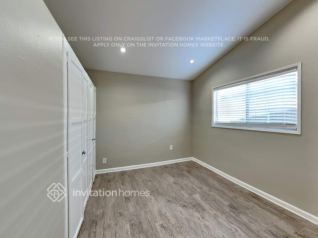 Building Photo - 18612 Arminta St