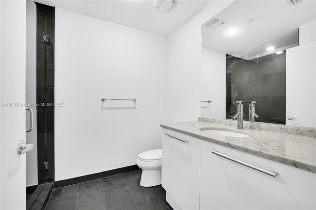 Building Photo - 900 Biscayne Blvd