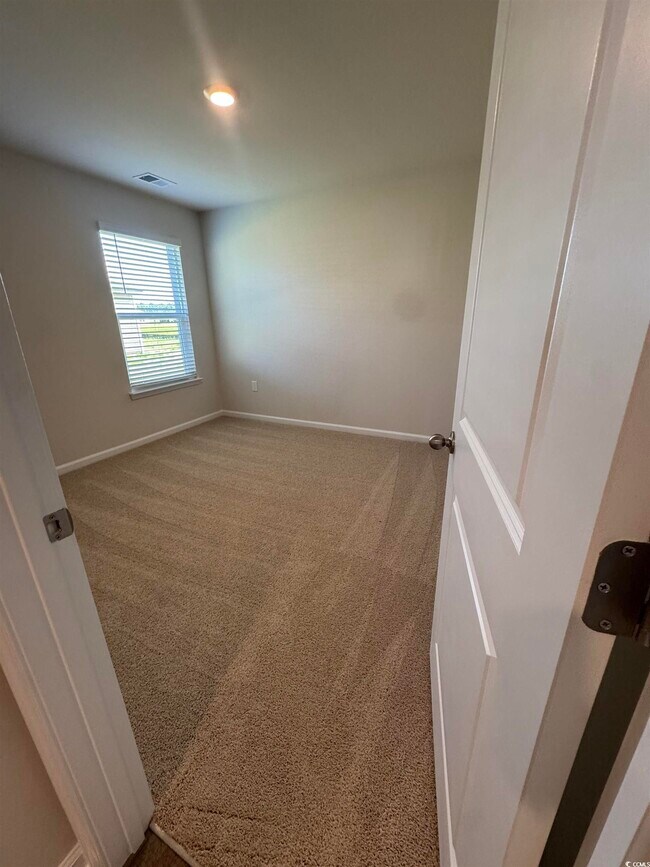 Building Photo - 403 Acosta Cir
