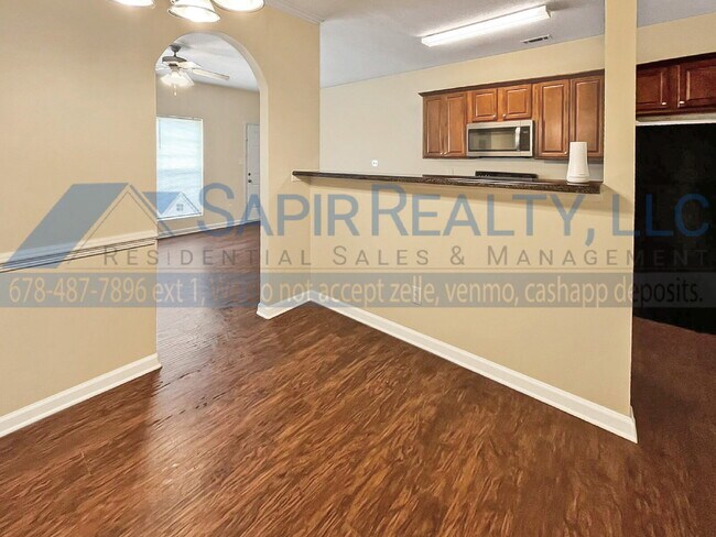 Building Photo - 4913 Sierra Way