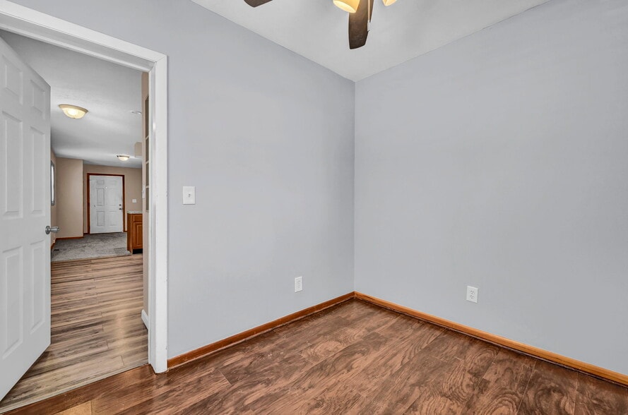 Building Photo - 12401 Fairview Ct