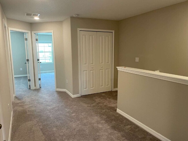 Building Photo - 23261 Willow Glen Way