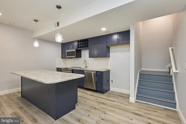 Building Photo - 2859 Cherry Branch Ln