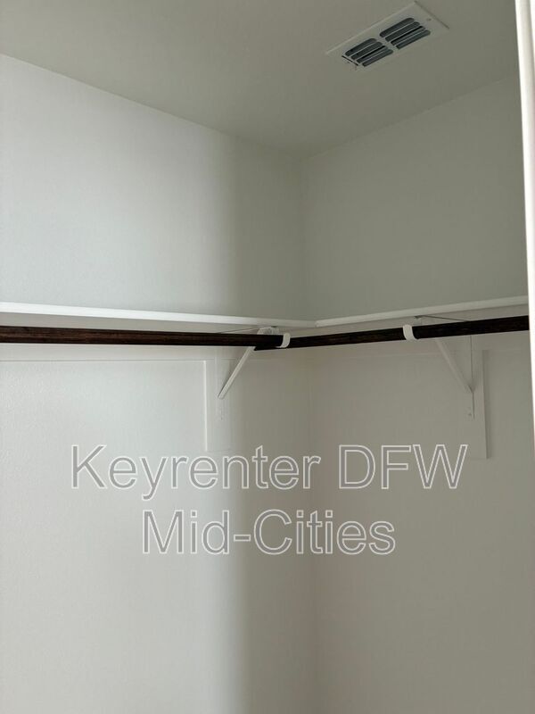 Building Photo - 2840 Eppright Dr