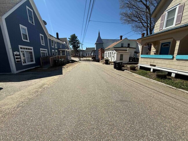 Building Photo - 42 Franklin St