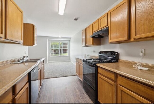 Building Photo - Fantastic 3bd/2.5ba home! Let yourself in!