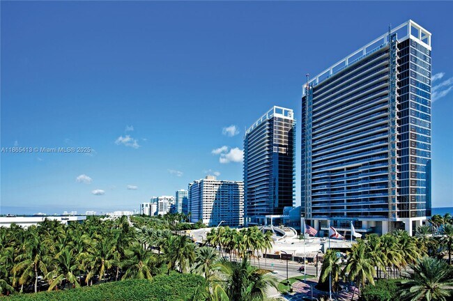 Primary Photo - 9705 Collins Ave