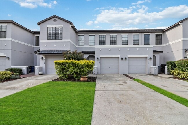 Building Photo - MOVE IN SPECIAL-Beautiful 2/2.5 Townhome W...