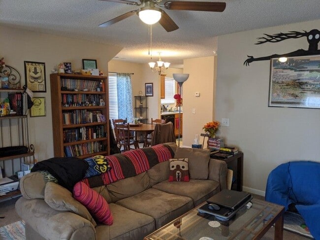 Building Photo - 209 Bridgewater Cir