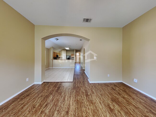 Building Photo - 1200 Seneca Pl