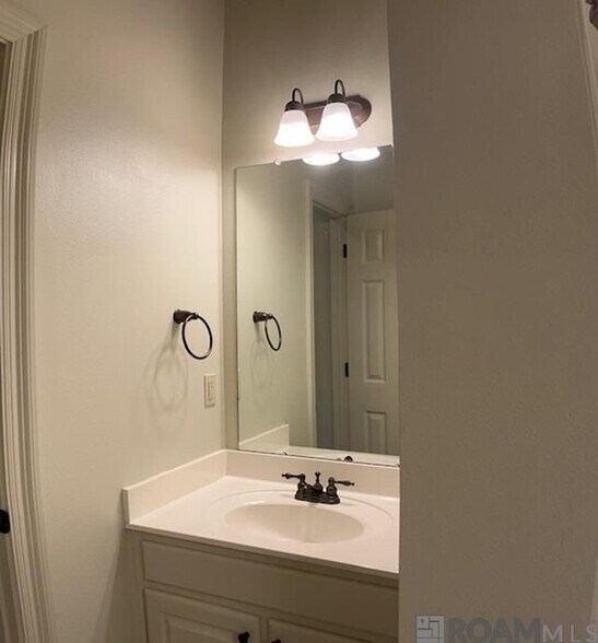 Building Photo - 10157 Bonnet Cove Ave