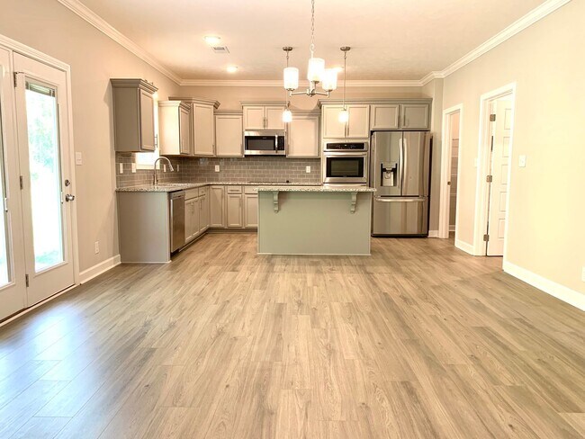 Building Photo - 1247 Highgrove Ln