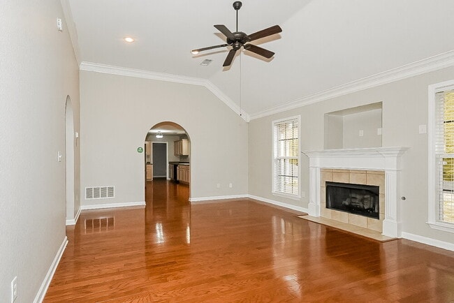 Building Photo - 4101 Sidlehill Dr