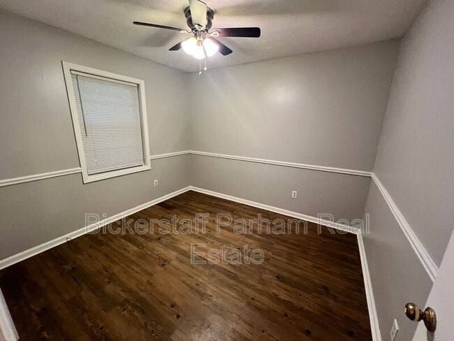 Building Photo - 6620 Cove Cir