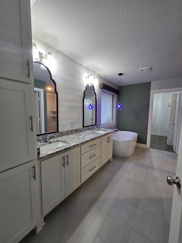 Building Photo - 11513 Lindsey Gdn Dr