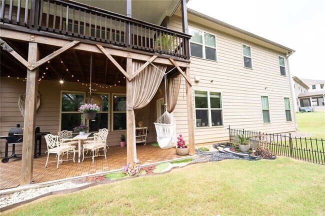 Building Photo - 1451 Torrington Dr