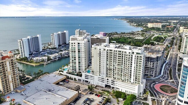 Building Photo - 301 Quay Commons Dr