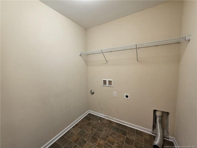 Building Photo - 825 Running Horse Ln