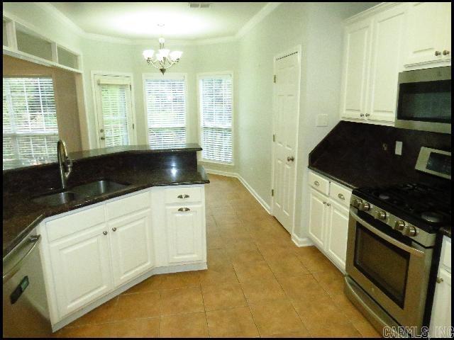 Building Photo - 11 Red Cedar Cove