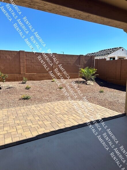 Building Photo - 18675 N 268th Ave