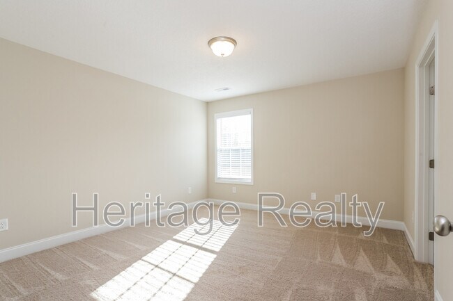 Building Photo - 11356 Sawyers Vly Dr