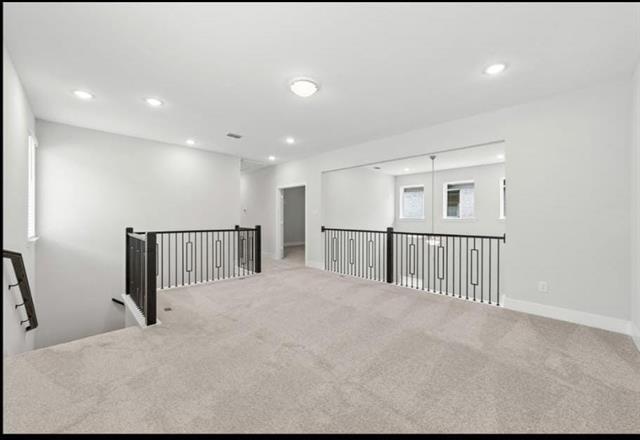 Building Photo - 3010 Eleanor Dr