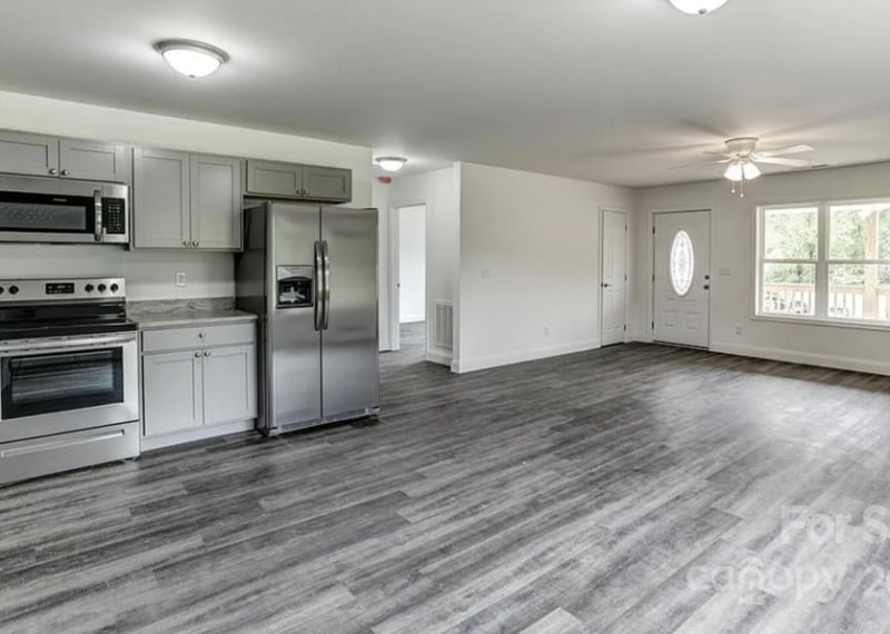 Building Photo - 132 Patriot Pl