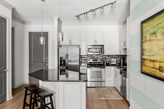 Building Photo - Rowe Vinings